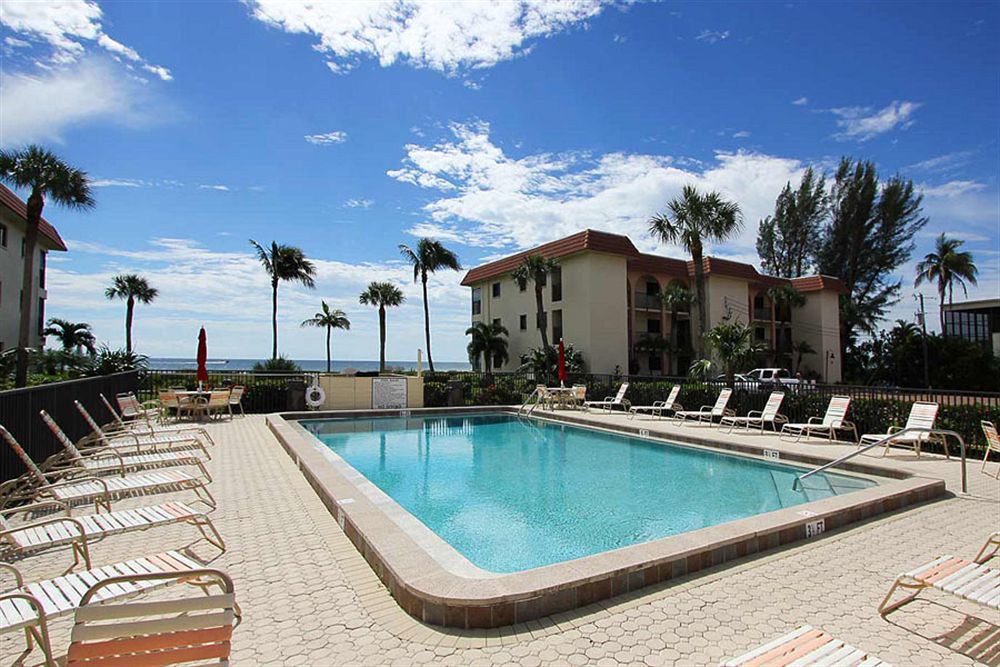 Sandalfoot Beachfront Condominium Sanibel Exterior foto